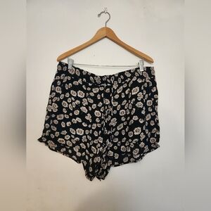 ☀️ Forever 21 Sunflower Shorts ☀️